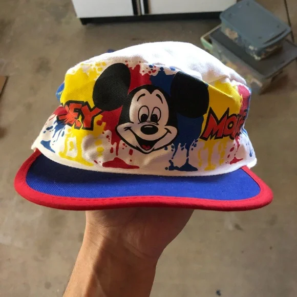 Disney | Accessories | Vintage Walt Disneys Magic Kingdom On  display picture 2